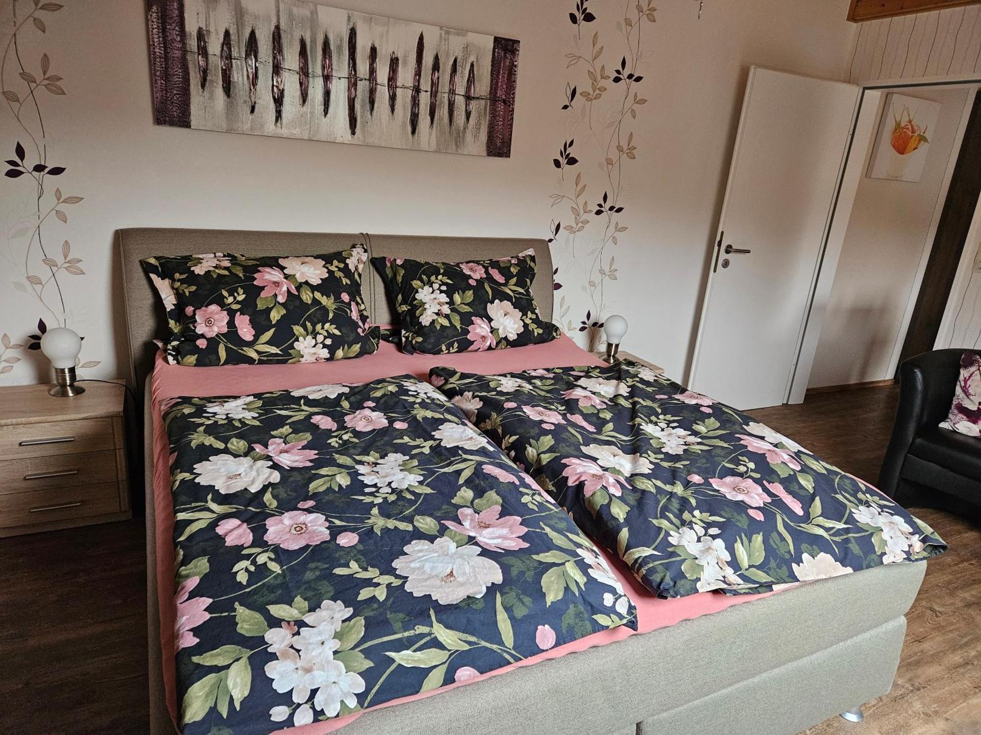 Mathildas Ferienwohnung Hatzenport 外观 照片